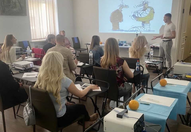 У Києві пройшов курс “Радіохвильове видалення новоутворень шкіри” 